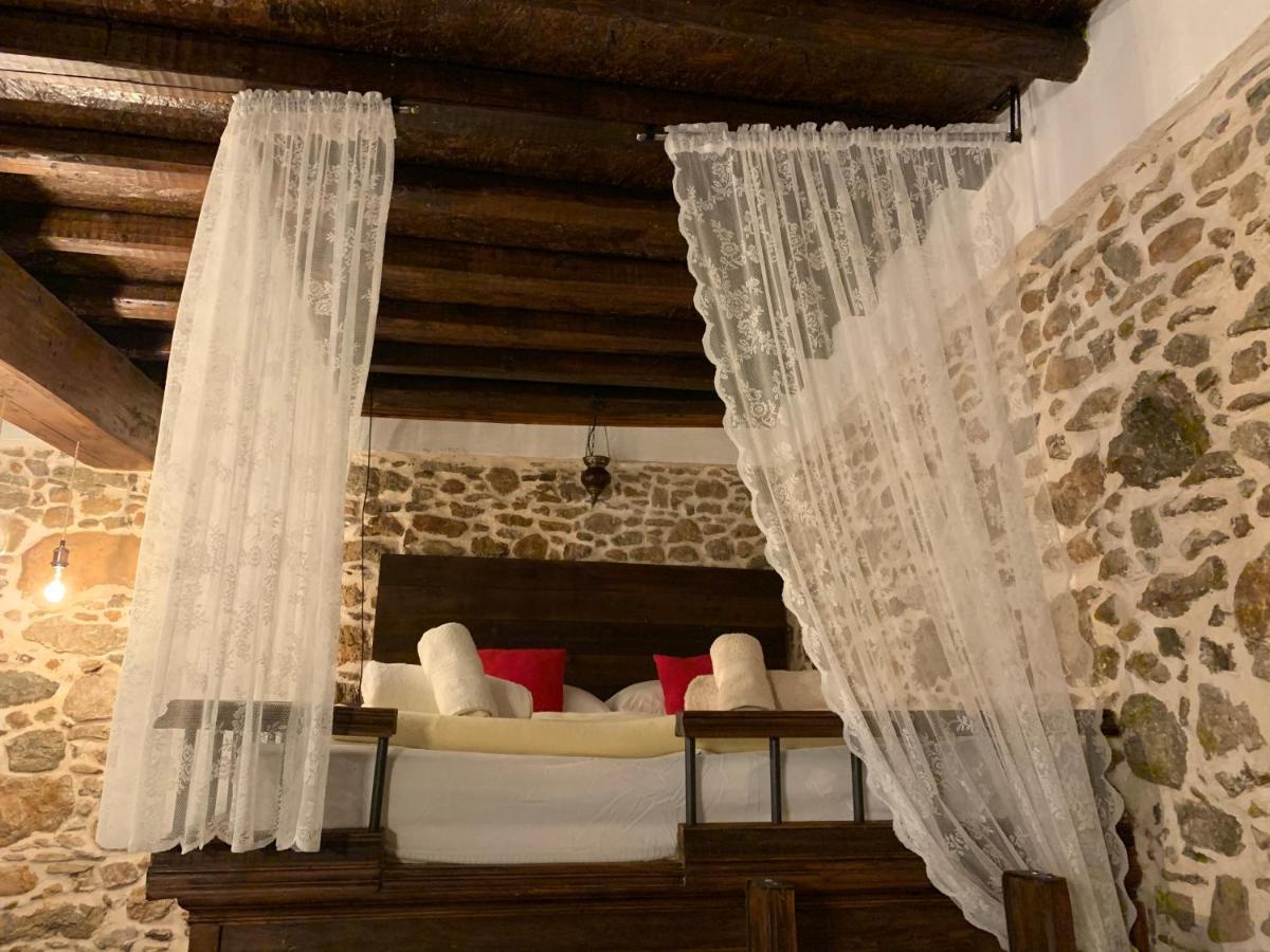 Landsteder Areti's Traditional House *