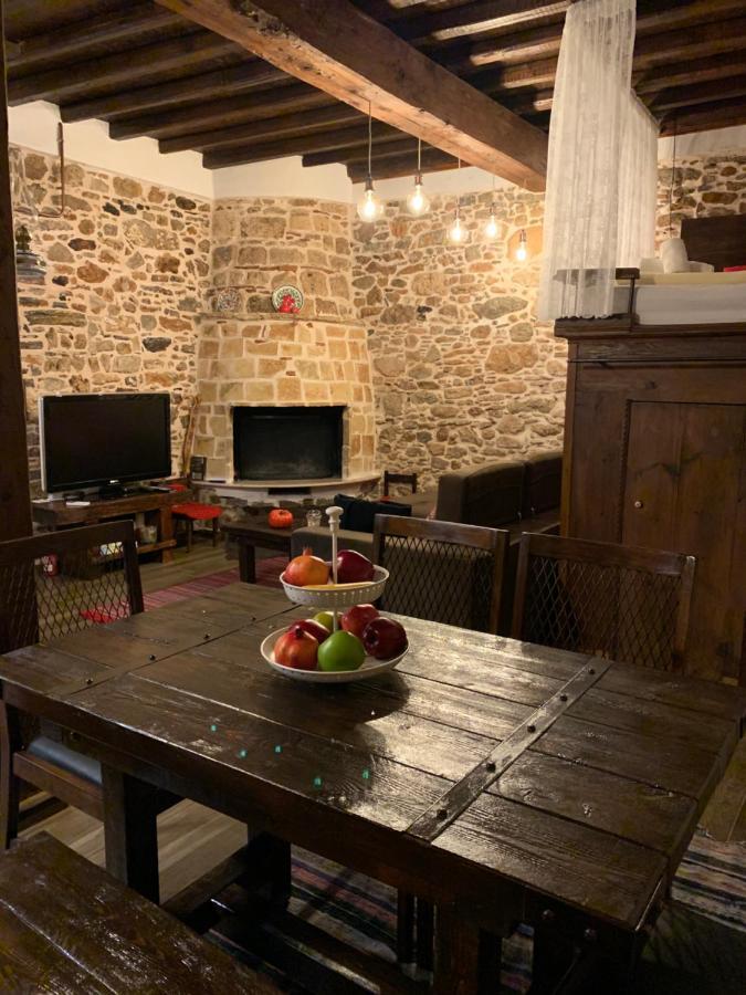 Landsteder Areti's Traditional House Apollona